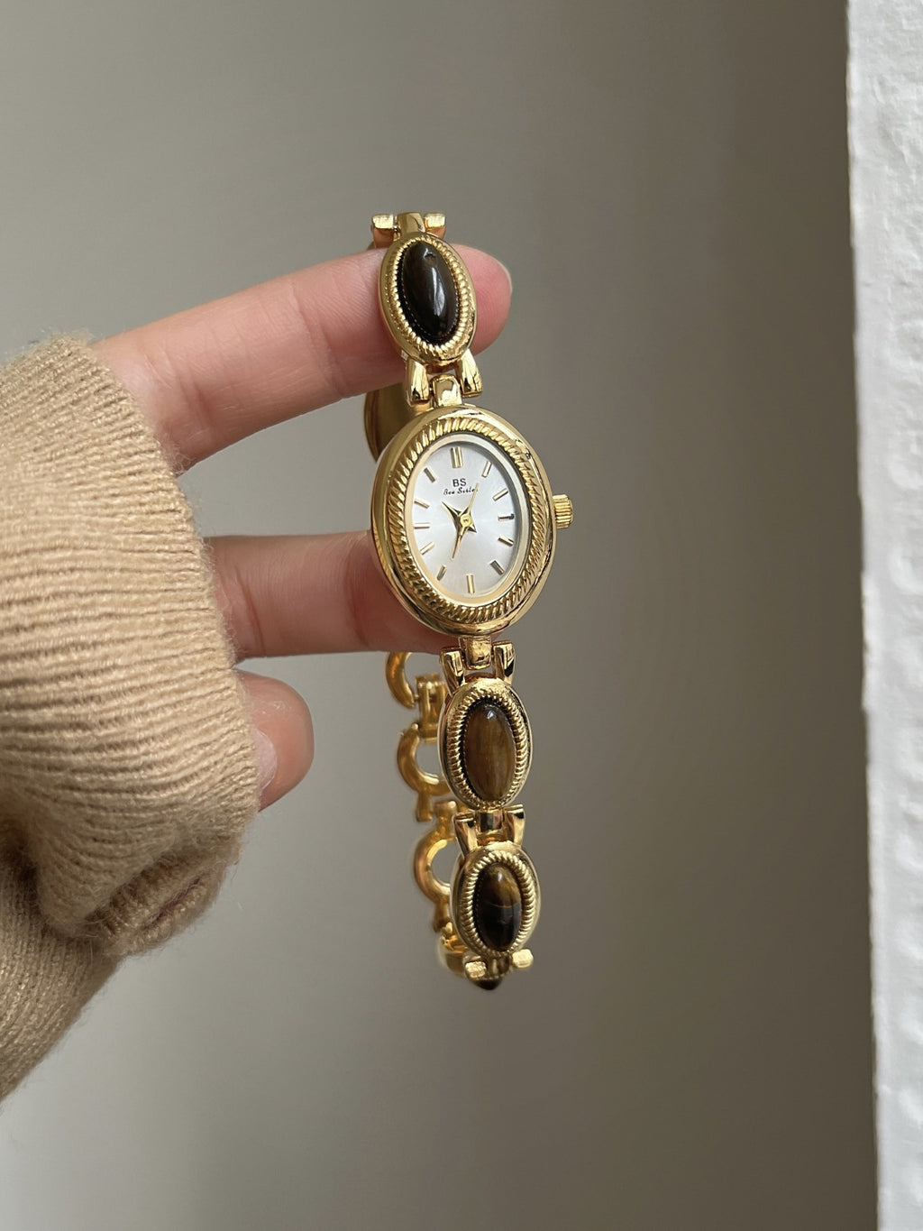 SeenOnHer Oval Jade
