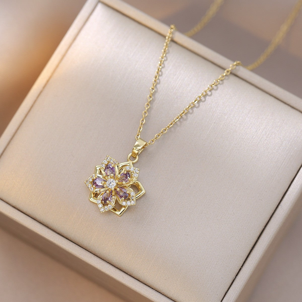 SeenOnHer Rotating Flower Necklace